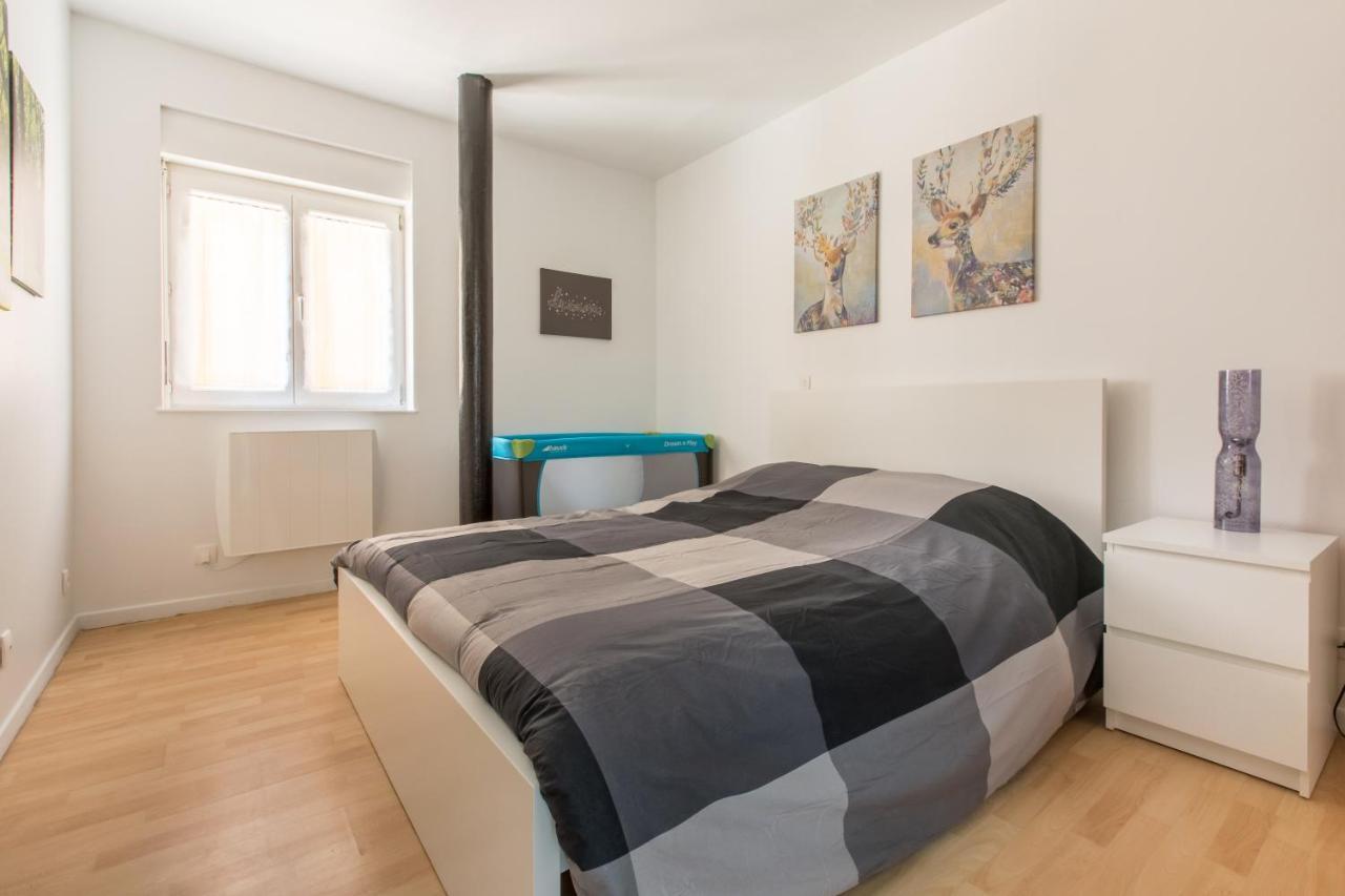 Le Business... Ideal Pour Travailler Mais Pas Que! Tourcoing Exterior photo